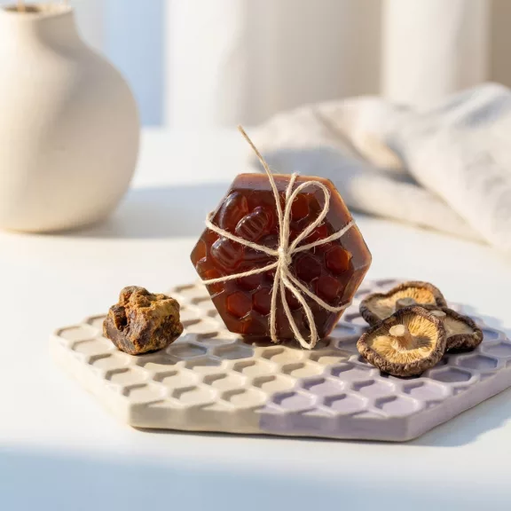 Honey propolis soap 70g Honey propolis soap 70g